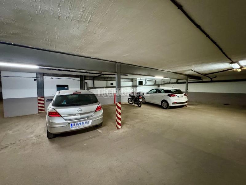 Foto 4f3e7a09-dbfb-4c04-9421-9f6cf4e6042c. Alquiler parking coche boxplaza de garaje en alquiler en Guadalajara