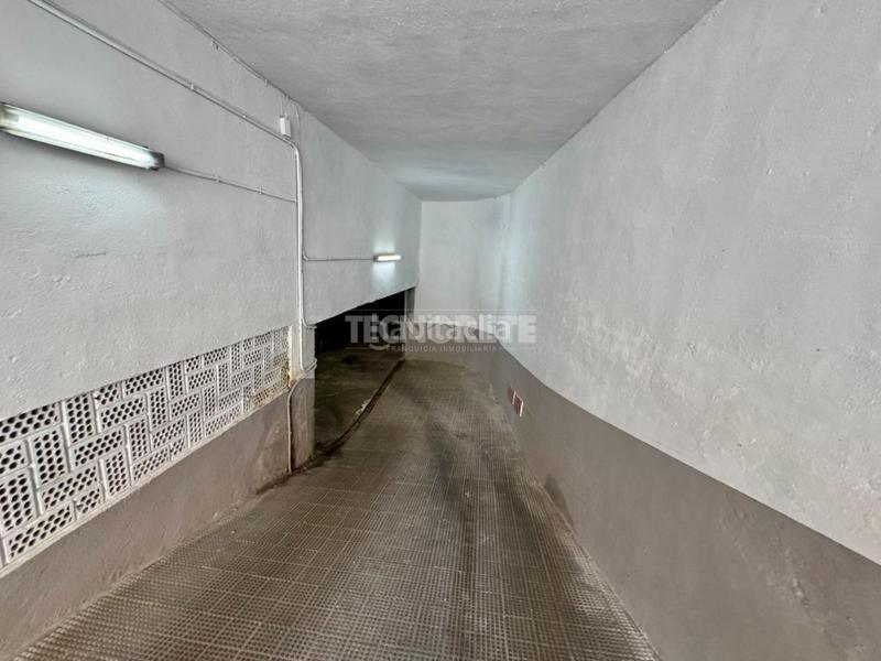 Foto b3cbbfcf-63a1-43df-9cfc-bc6e5b357162. Alquiler parking coche boxplaza de garaje en alquiler en Guadalajara