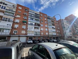 Pis a Caballería Española. Piso en venta en alcalá de henares