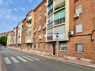 Flat in Caballería Española. Piso en venta en alcalá de henares