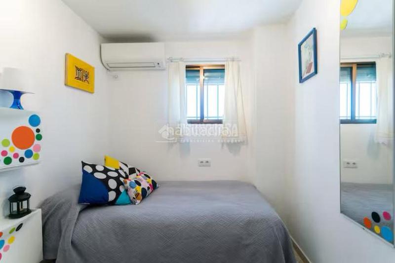 Foto 5217c007-e9f4-4a68-acf1-6a3aa59952fc. Piso  en venta en Feria Sevilla