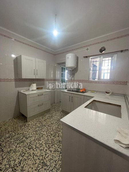 Foto 2f5a4ae1-4d76-4fcc-8339-bdb3aa7ce522. Piso  en venta en Valdezorras - El Gordillo Sevilla