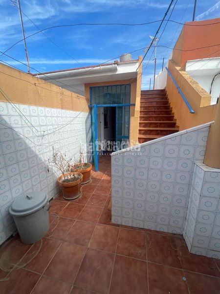 Foto 77eb0acf-ac93-4ea6-9b2c-a9db9e25be32. Piso  en venta en Valdezorras - El Gordillo Sevilla