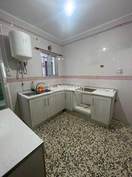 Foto 8bfcf443-9dd7-4598-a31e-cc006f7f7d0e. Piso  en venta en Valdezorras - El Gordillo Sevilla
