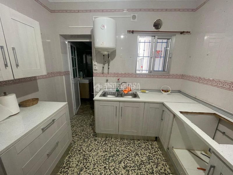 Foto 98a40d14-79ba-4b14-ad3c-625dd5614288. Piso  en venta en Valdezorras - El Gordillo Sevilla