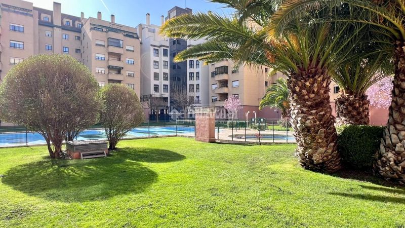 Foto b84e89e2-9de7-4f5e-92a1-8700bbc60d5f. Pis amb calefacció aparcament piscina a Ensanche Alcalá de Henares
