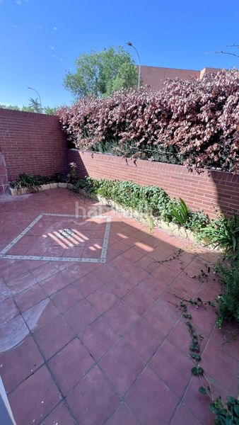 Foto b93f4b93-4c47-4c4b-aa0e-a19112e28ea8. Casa bifamiliare in Ensanche Alcalá de Henares