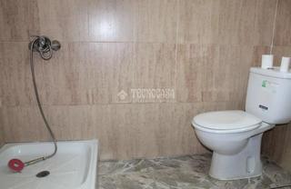 Local commercial en Chorrillo. Local comercial en venta en alcal de henares