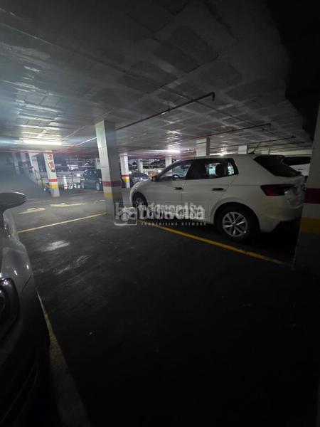 Foto 168c97da-b0ce-4a35-87e5-dc91ee15ab39. Parking coche boxplaza de garaje en venta en Sant Andreu de Palomar Barcelona