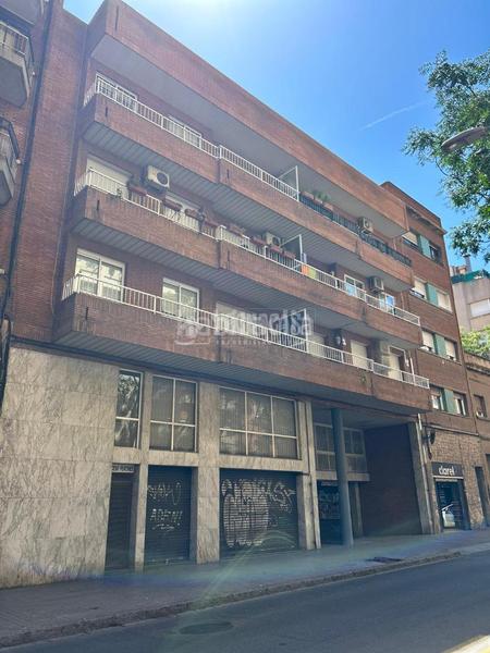 Foto 14dbee77-35fe-49aa-81e2-bac5ccd61360. Parking coche boxplaza de garaje en venta en Sant Andreu de Palomar Barcelona