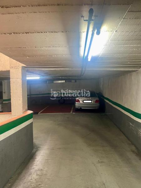 Foto d28194ec-a08b-4333-9e91-895cb1a50eeb. Parking coche boxplaza de garaje en venta en Sant Andreu de Palomar Barcelona