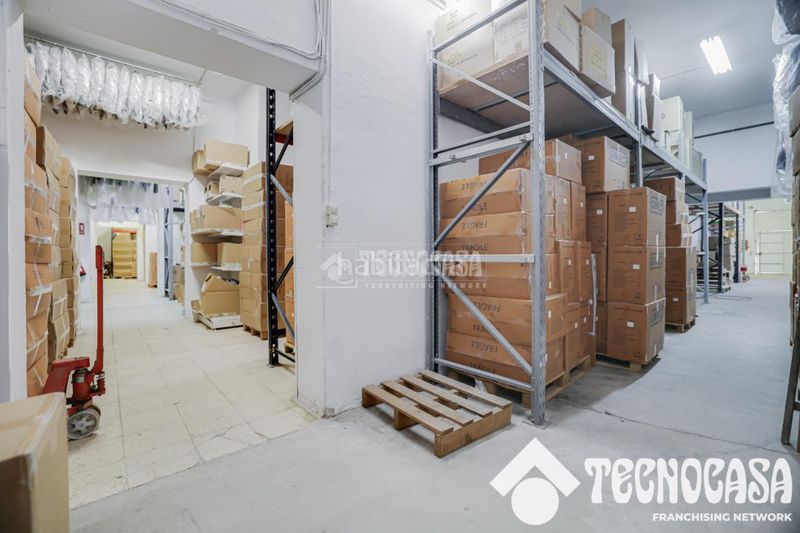 Foto 4281b57c-b434-4ddb-8fcf-902f2a00bfbd. Local comercial a Sant Andreu de Palomar Barcelona