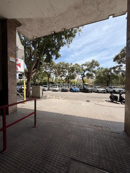 Foto 40683351-2bce-47cd-9df9-a4cfae542885. Aparcament cotxe a Sant Andreu de Palomar Barcelona