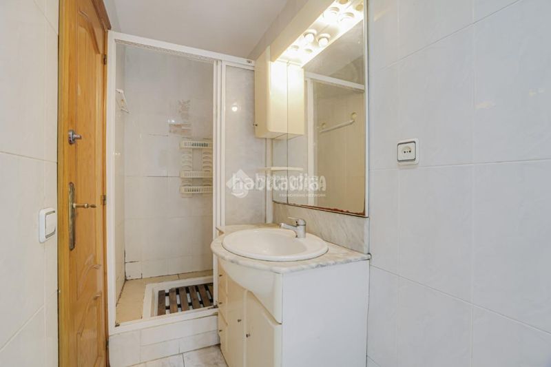 Foto 8d3fb028-c057-4d70-8a95-6e65c56b5437. Pis amb calefacció a Sant Andreu de Palomar Barcelona