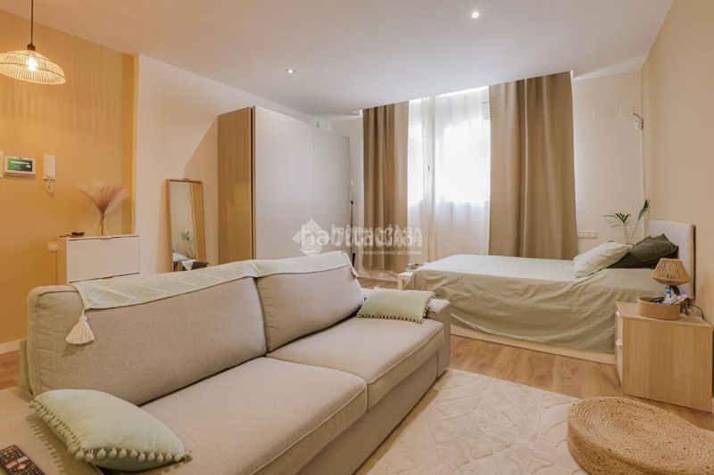 Foto e1c8dff7-bd74-42a3-bd4c-3fdd6bd08271. Estudi amb calefacció a Sant Andreu de Palomar Barcelona