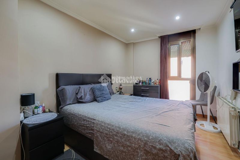 Foto f7cf5f72-f118-48e6-8a9e-19296d0ad9a5. Pis a Baró de Viver Barcelona