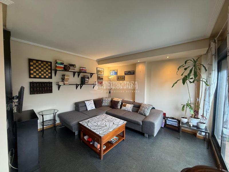 Foto f0fd6db8-7fe0-49c9-a065-f00df1c10d6a. Dachwohnung mit heizung parking in Parque Oeste-Fuente Cisneros Alcorcón