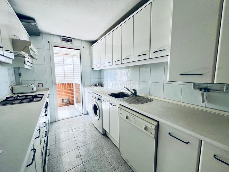 Foto 3be76780-4fe5-4ecb-a7f4-f007041b80be. Pis amb calefacció aparcament a Prado de Santo Domingo Alcorcón