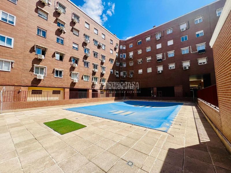 Foto 4dfc52c9-ec07-4048-a2b0-d887737fb6ba. Pis amb calefacció aparcament a Prado de Santo Domingo Alcorcón