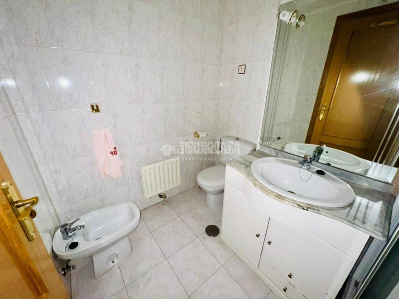 Foto 91cf1b22-aeb4-4525-a281-7f300dcdb4b3. Pis amb calefacció aparcament a Prado de Santo Domingo Alcorcón