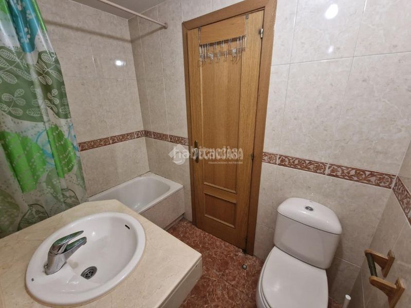 Foto 7f39edf5-0b8d-4eb7-a5d0-e03671933072. Dúplex amb calefacció a Parque Oeste-Fuente Cisneros Alcorcón