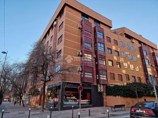 Dúplex a Parque Oeste-Fuente Cisneros. Piso en venta en alcorcón
