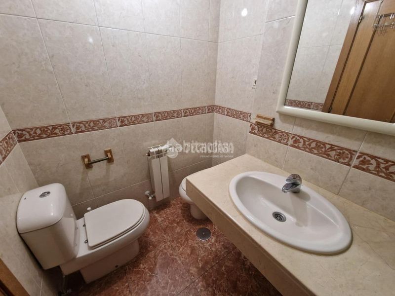 Foto b12fa3a7-c850-4a46-92c5-702cd0ad6394. Dúplex amb calefacció a Parque Oeste-Fuente Cisneros Alcorcón