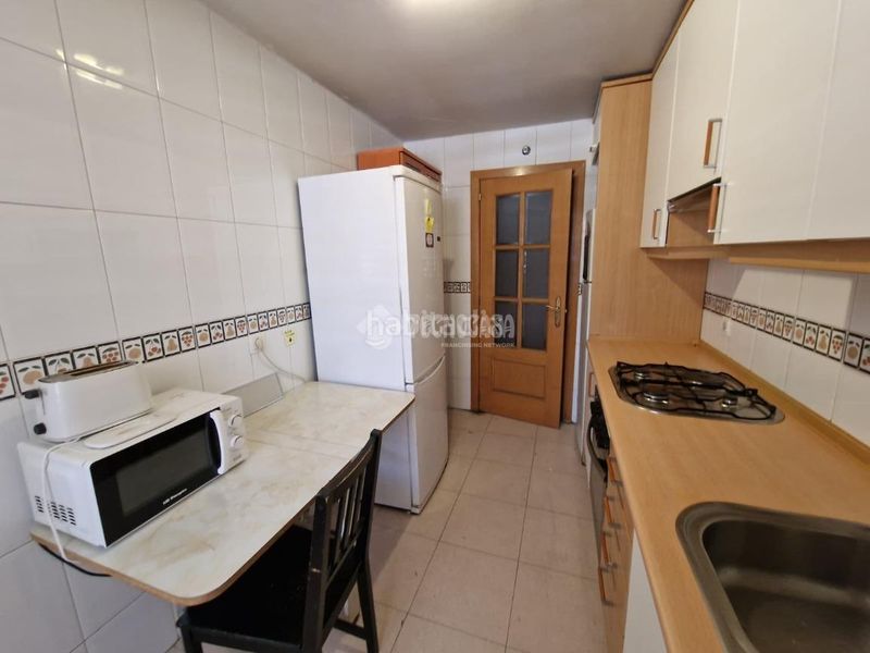 Foto eb3dbe28-70b7-45a5-aa85-11207f3d6c33. Dúplex amb calefacció a Parque Oeste-Fuente Cisneros Alcorcón