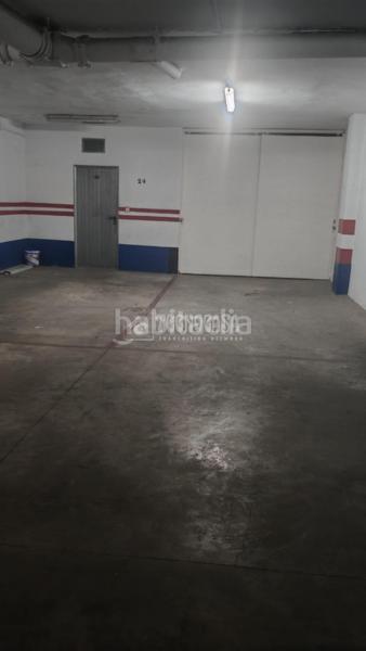 Foto 4c765718-74e9-4834-90c5-b1cb87930dce. Parking coche boxplaza de garaje en venta en Cruz Roja Sevilla