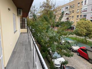 Miete Etagenwohnung in Cruz Roja. Piso en alquiler en sevilla