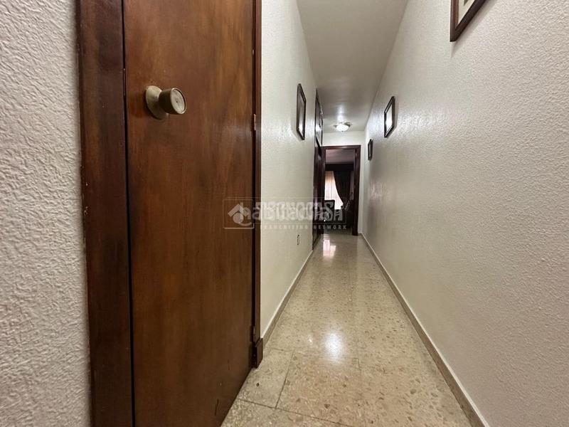 Foto b57e92ee-8b92-46e4-bbb5-c1fa139744ed. Piso  en venta en Cruz Roja Sevilla