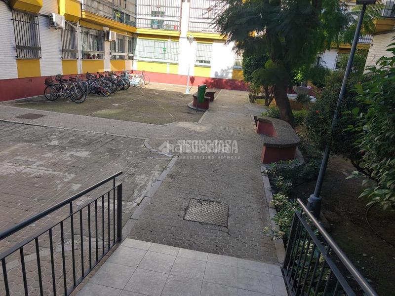 Foto dd04f4cc-14d7-4617-bac4-a48932687b52. Piso  en venta en San Julián Sevilla