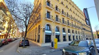 Pis a Cruz Roja. Piso en venta en sevilla