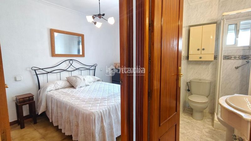 Foto 0bb96496-f4d6-44bd-b027-64daf920e5d7. Pis a Cruz Roja Sevilla