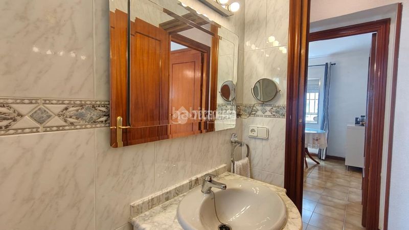 Foto d7aa4956-424f-4b74-8533-e0935862363a. Pis a Cruz Roja Sevilla