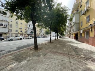 Pis a Cruz Roja. Piso en venta en sevilla