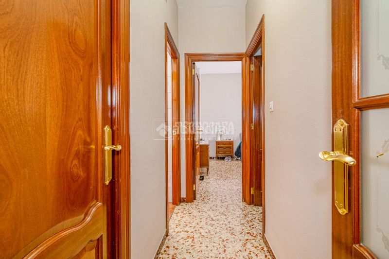 Foto e63b3846-774c-4723-aada-6f1ad122b454. Piso  en venta en Poleares Lucena