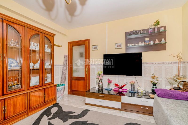 Foto bab8ca44-d927-44a8-bf0b-f44a471734dd. Casa  en venta en El Carmen - La Barrera Lucena