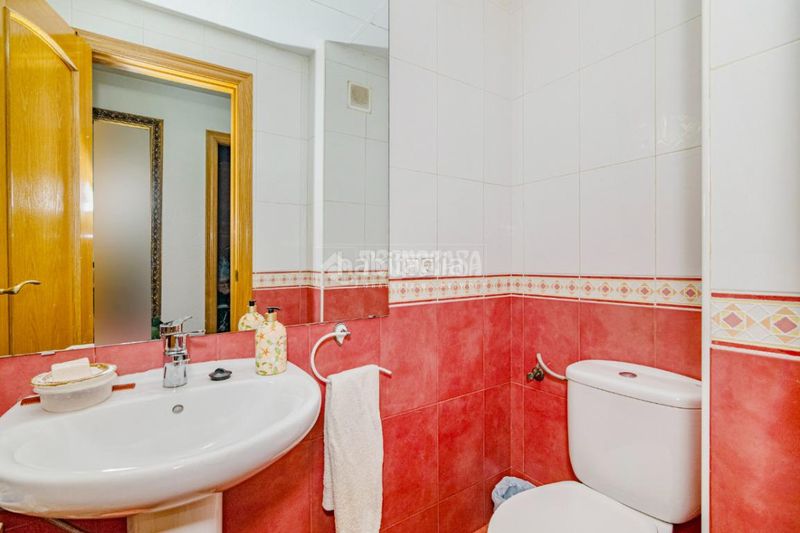 Foto e34d7140-bfb3-4d33-832f-e63875d78a75. Piso  en venta en El Carmen - La Barrera Lucena