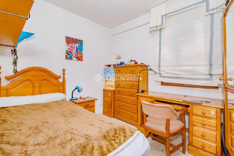 Foto d8c37191-8d7b-4157-9e4e-8e94047c700e. Casa aparellada amb aparcament a El Carmen - La Barrera Lucena