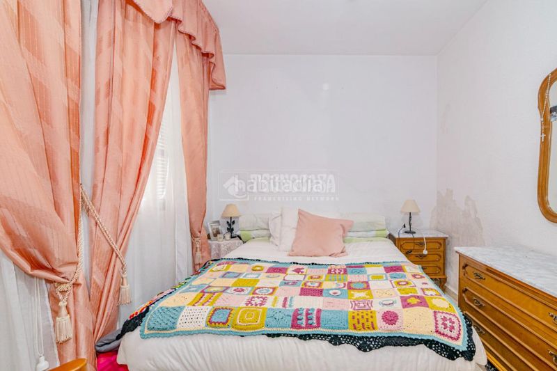 Foto de41e172-e9c1-4d5c-bd32-9818e961bf83. Casa aparellada amb aparcament a El Carmen - La Barrera Lucena