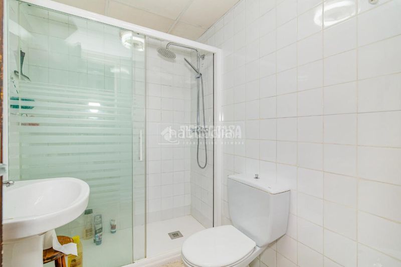 Foto e0d07ba3-ef16-4c42-adcf-c2f0d7e414f0. Casa aparellada amb aparcament a El Carmen - La Barrera Lucena