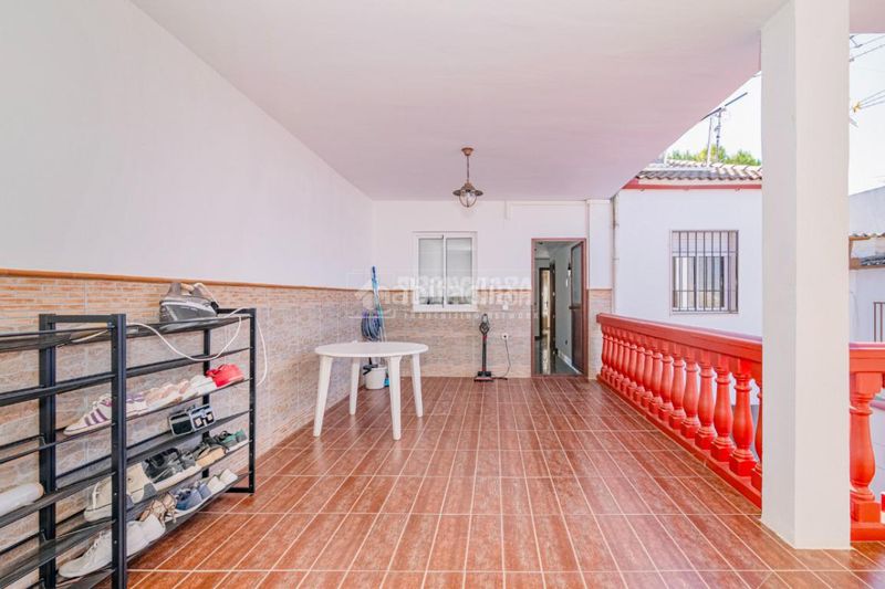 Foto 014c2dd1-09f2-4259-a017-d60498215276. Casa a El Carmen - La Barrera Lucena