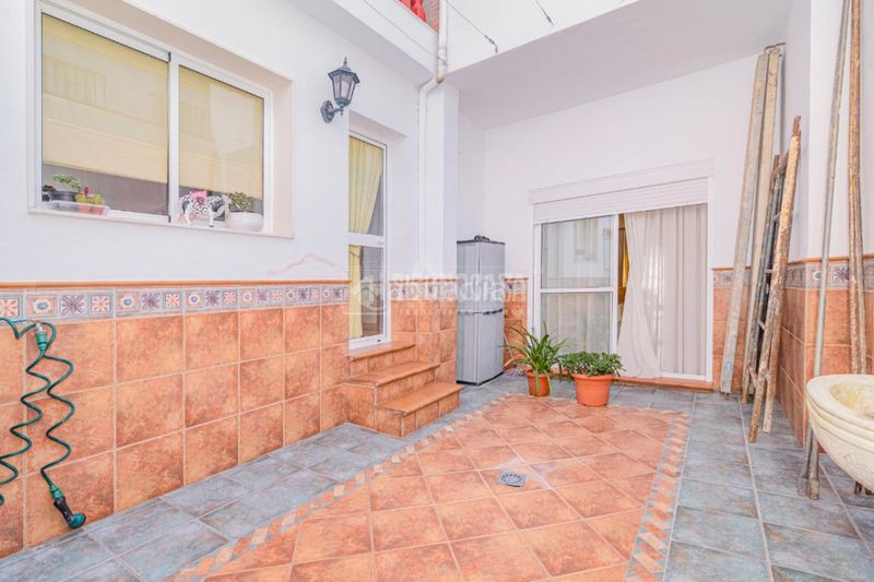 Foto 335b84ce-1aa9-491e-88a5-1e36fd60df45. Casa a El Carmen - La Barrera Lucena