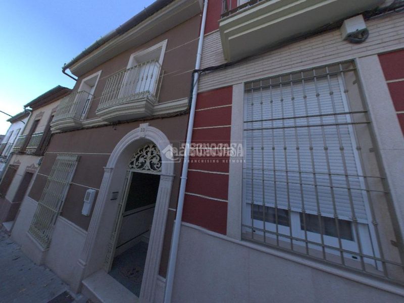 Foto 934d55e1-5a56-4f79-93b0-84a53c78cfe7. Casa a El Carmen - La Barrera Lucena