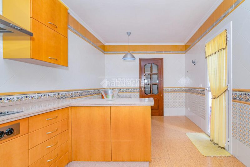 Foto bfaf60f2-042f-4dcc-8217-fcc159a4dd94. Casa a El Carmen - La Barrera Lucena
