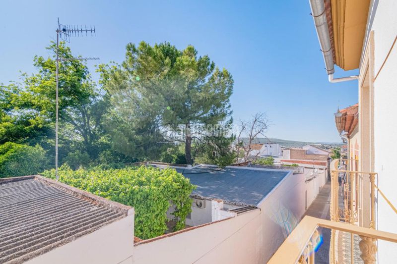 Foto bff36ca0-bba5-4a14-8545-2763c38e400f. Casa a El Carmen - La Barrera Lucena