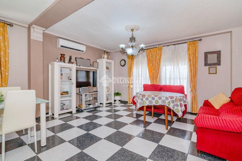 Foto 2ba0f7cc-953b-4121-a003-81e7a367e7a7. Piso  en venta en Moriles