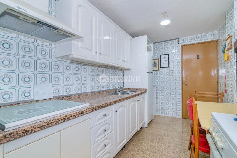Foto f3db1436-0349-446e-8ff4-af81e39d5e56. Pis a Poleares Lucena
