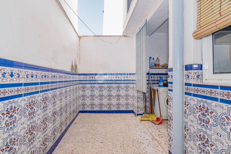 Foto 80f730ca-da2d-4d7f-b361-0155dd12694d. Casa aparellada a Las Tinajerías - Juderías Lucena